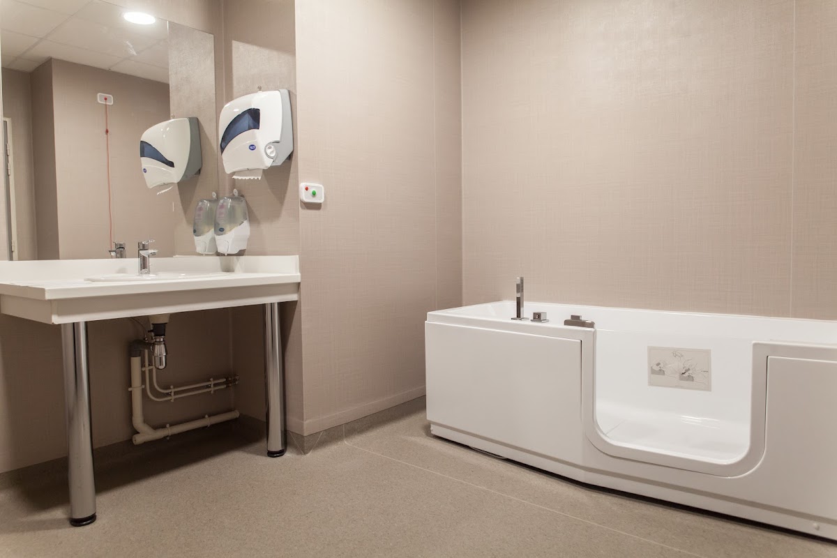 EHPAD Les Jardins d'Iroise de Blaye - Photo 3 sur 5 - Chambres et hébergement