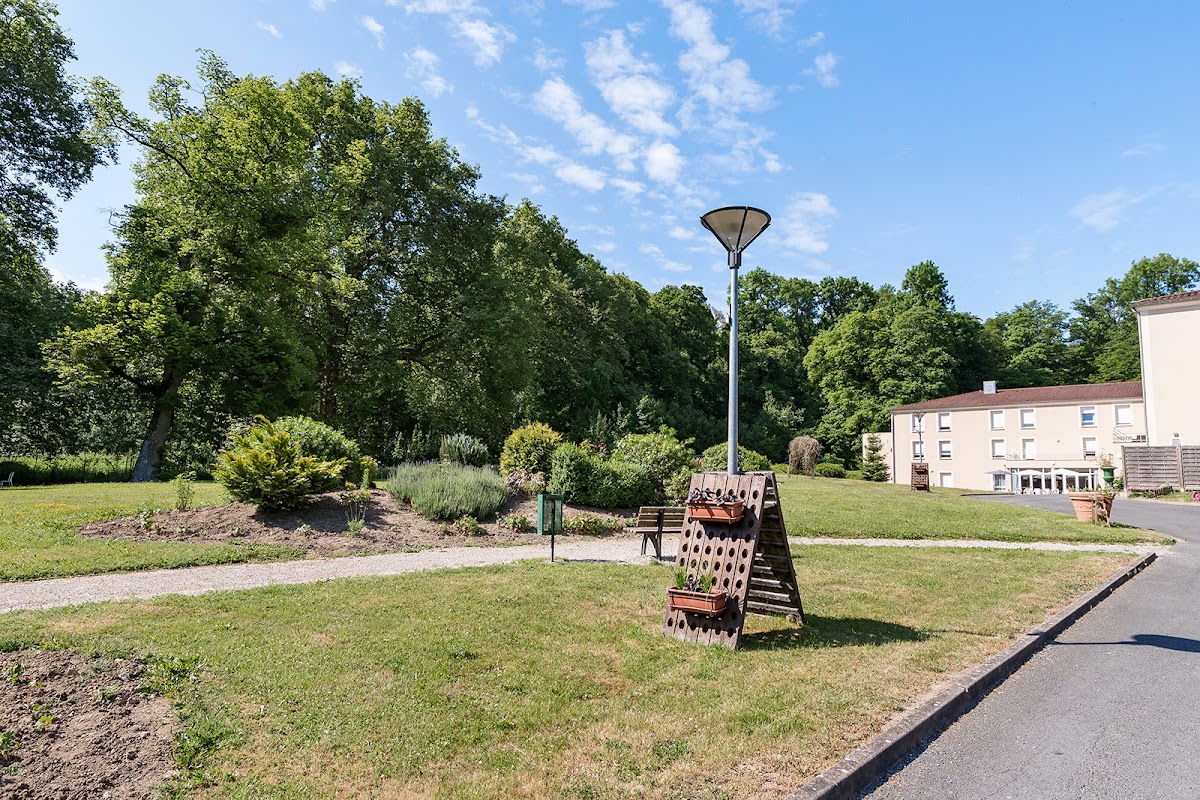 EHPAD - résidence Les clos de Saint-Martin d'Ablois - Photo 5 sur 5 - Environnement et extérieurs