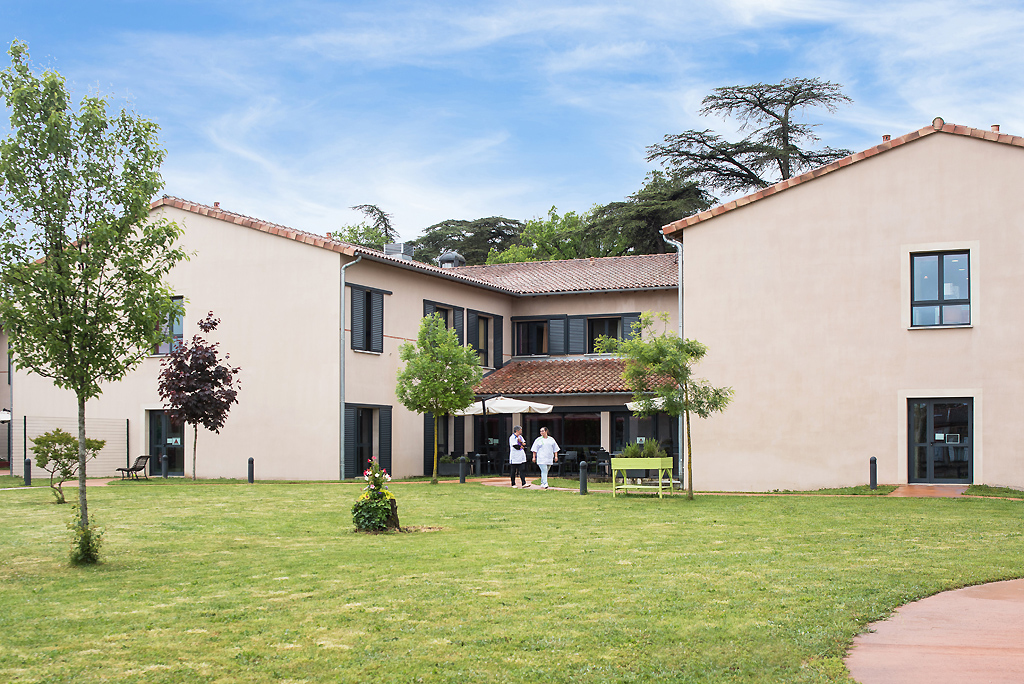 EHPAD Korian Résidence Les Coteaux de Saint-Sulpice - Photo 3 sur 5 - Chambres et hébergement