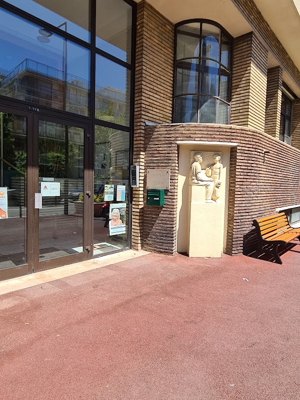 EHPAD Résidence Larmeroux - Photo 3 sur 5 - Chambres et hébergement