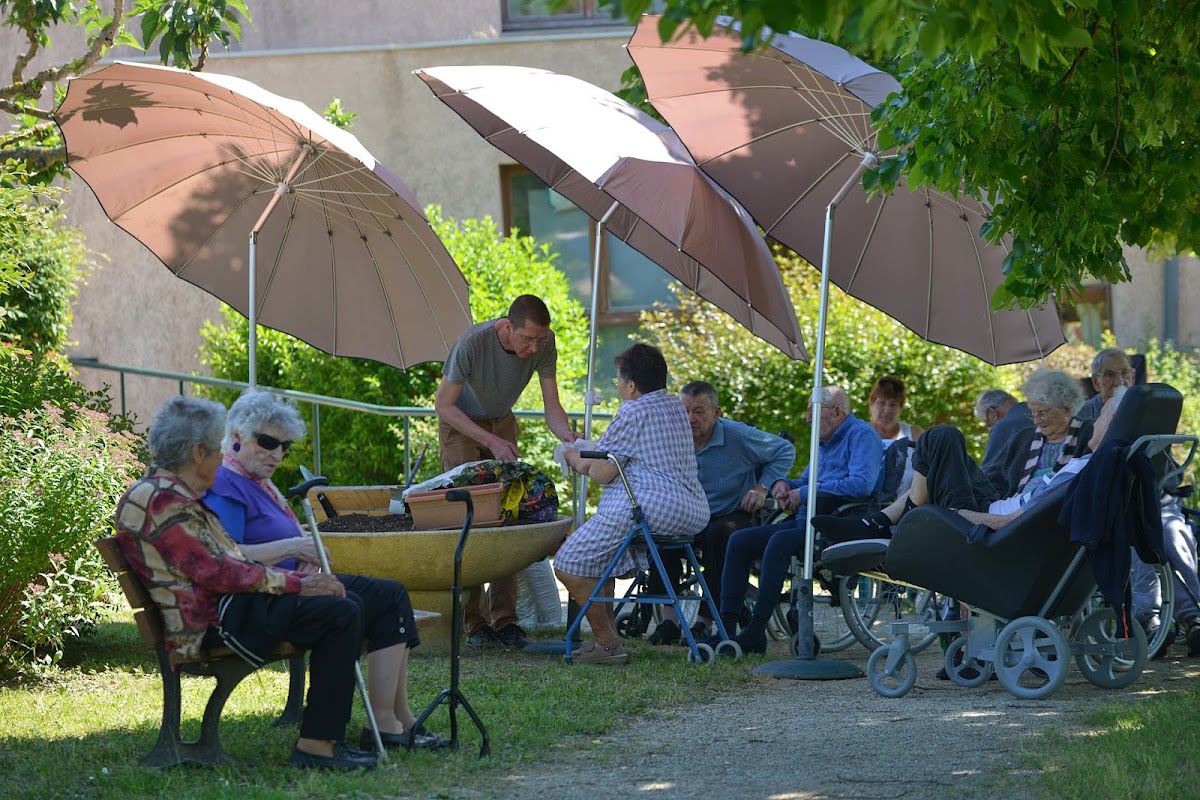 EHPAD Saint-Laurent - Photo 2 sur 5 - Intérieur et espaces communs