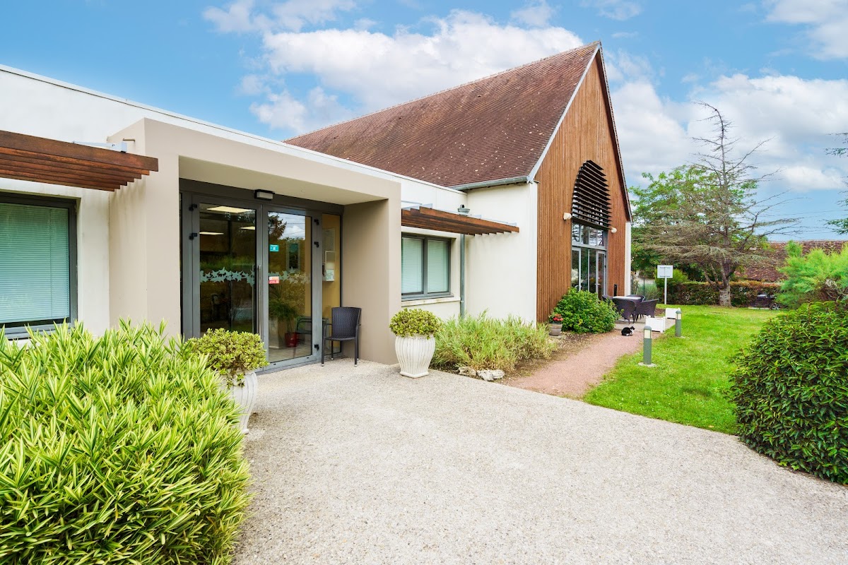 Photo de EHPAD Résidence des cèdres, EHPAD à ST GEORGES SUR CHER