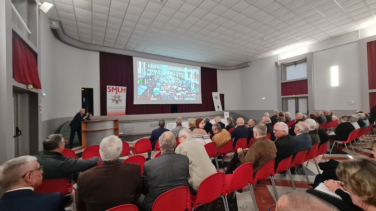 EHPAD EPSM du Loiret George Daumezon - Photo 5 sur 5 - Environnement et extérieurs