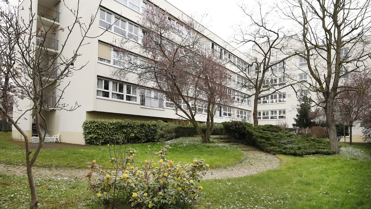 Foyer-Logement Résidence Les grands chênes - Photo principale