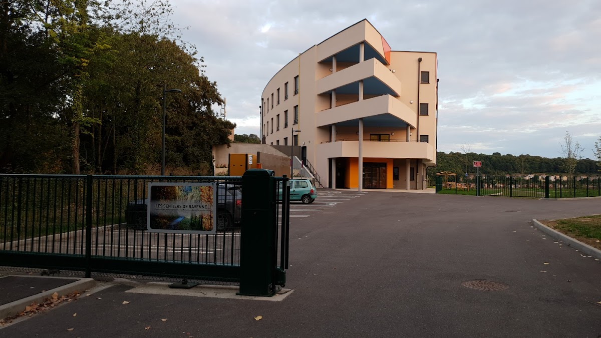 EHPAD de l'Association hospitalière de Joeuf - Photo 2 sur 2 - Intérieur et espaces communs