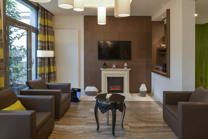 EHPAD Résidence Voltaire - Photo 3 sur 5 - Chambres et hébergement