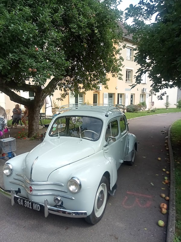 EHPAD Les Glycines - Photo 2 sur 5 - Intérieur et espaces communs