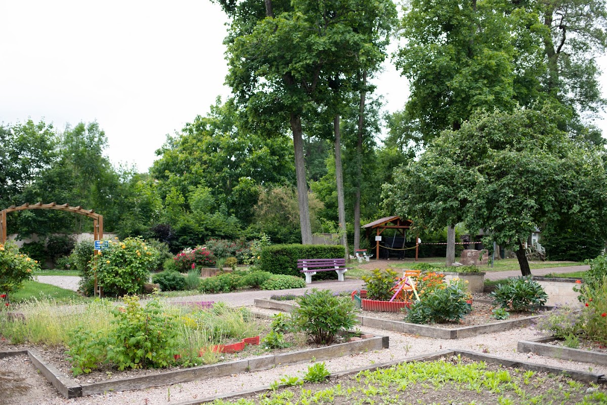 Maison de retraite Saint-Charles - Photo 5 sur 5 - Environnement et extérieurs