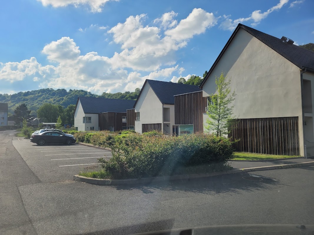 EHPAD de Besse et Saint-Anastaise - Photo 2 sur 5 - Intérieur et espaces communs