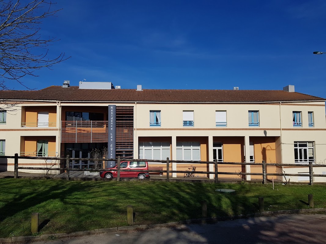 Photo de Accueil temporaire l'Escale, EHPAD à FROSSAY