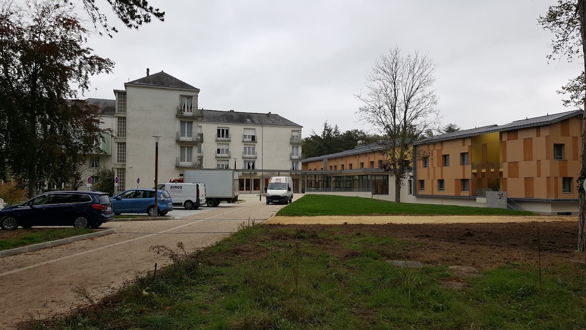 Photo de EHPAD La Bourdaisière, EHPAD à MONTLOUIS SUR LOIRE