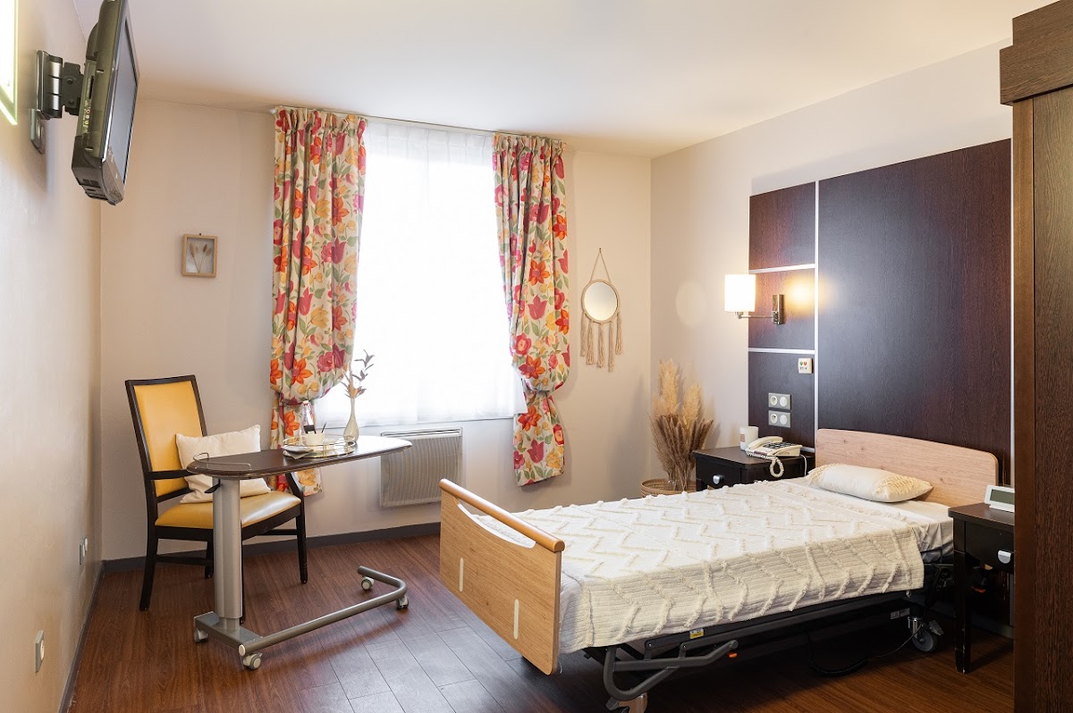 EHPAD Korian Le Hameau de la Source - Photo 2 sur 5 - Intérieur et espaces communs