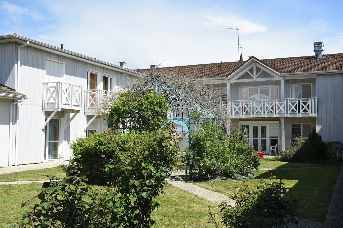 EHPAD La Charmeraie - Photo 2 sur 5 - Intérieur et espaces communs