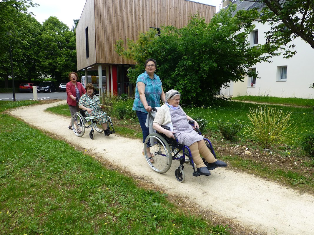 RESIDENCE ACCUEIL TEMPORAIRE - Photo 5 sur 5 - Environnement et extérieurs