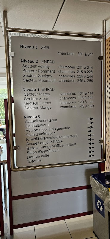 EHPAD Centre Nicolas Rollin - Photo 2 sur 2 - Intérieur et espaces communs