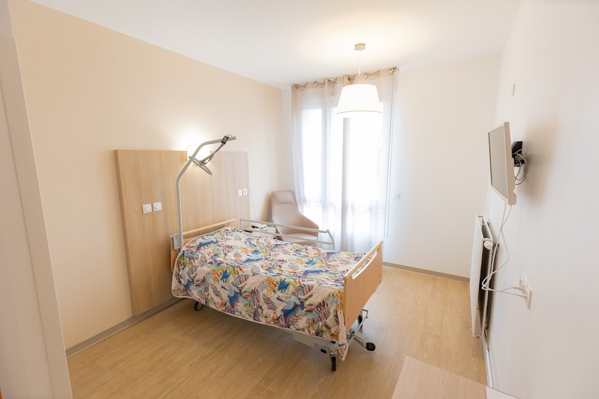 EHPAD Les Agapanthes - Photo 2 sur 5 - Intérieur et espaces communs