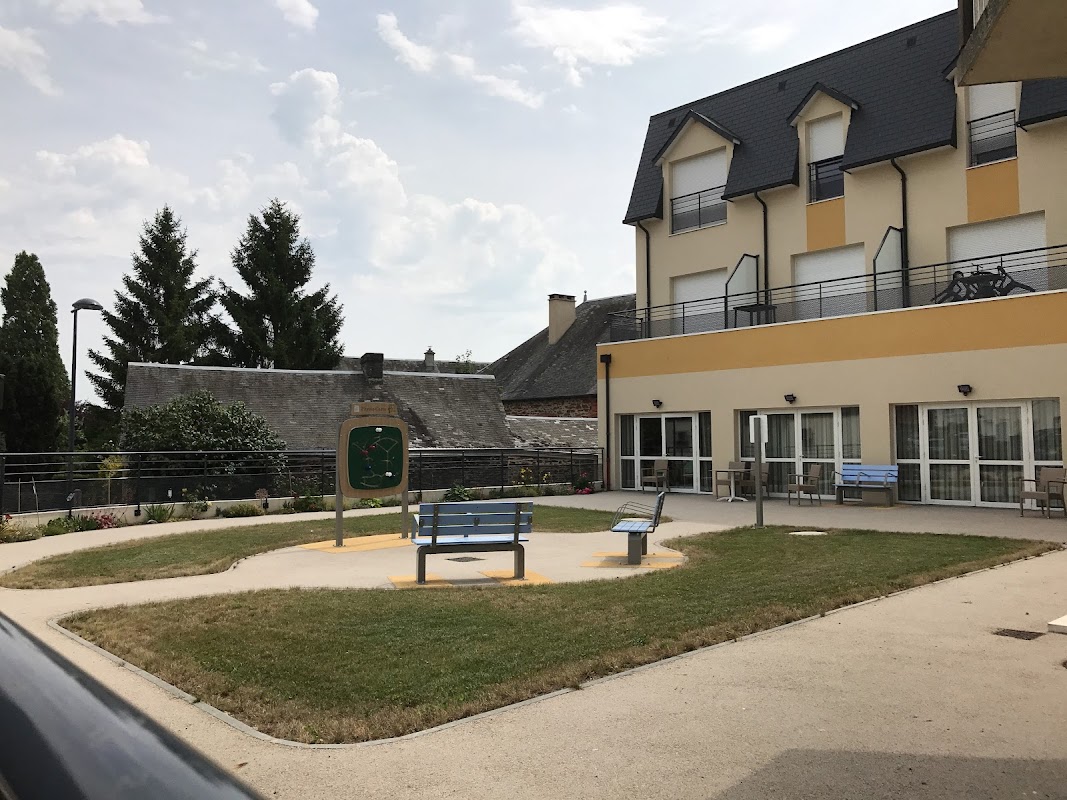 EHPAD Marie Fanneau de la Horie - Photo 2 sur 3 - Intérieur et espaces communs