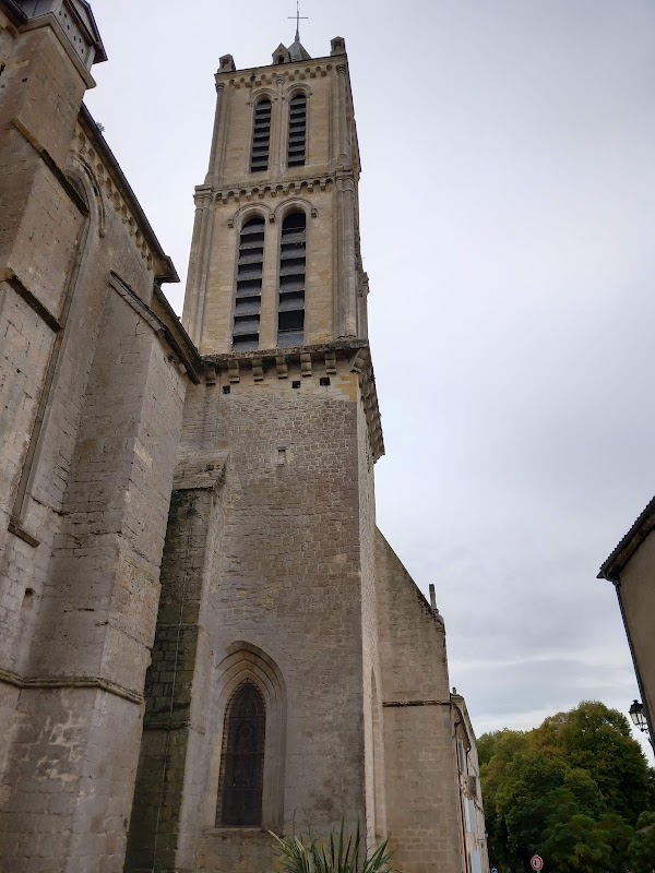 EHPAD La Réole - Photo 2 sur 5 - Intérieur et espaces communs