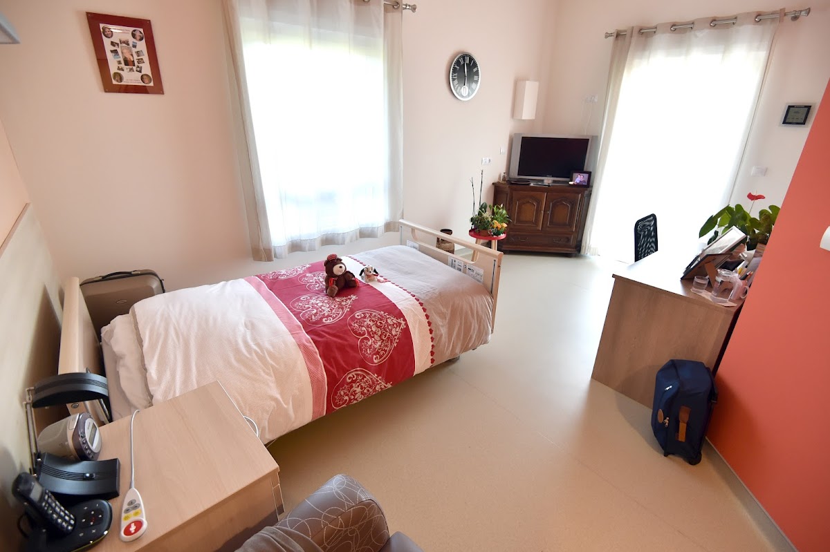 EHPAD LE VILLAGE - Photo 2 sur 5 - Intérieur et espaces communs