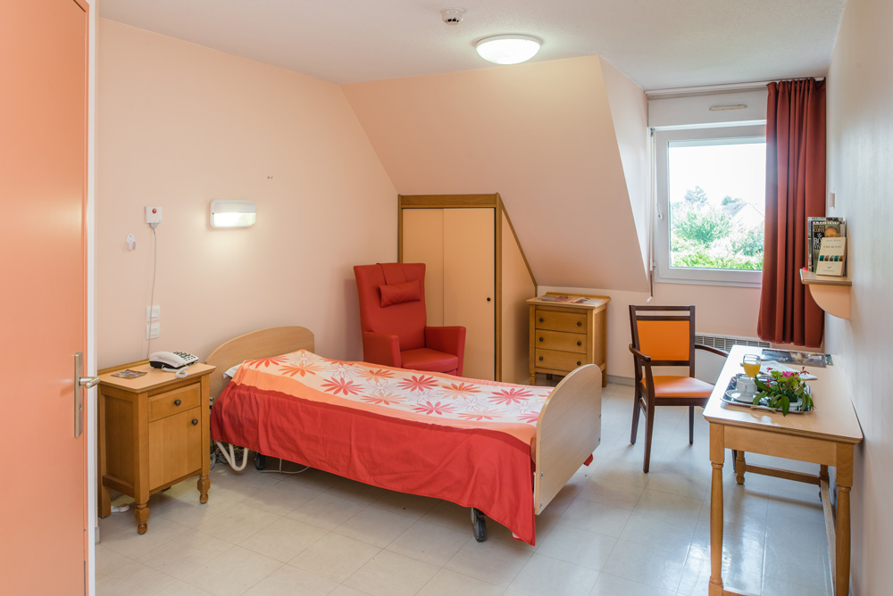 EHPAD Korian Reine-Mathilde - Photo 2 sur 5 - Intérieur et espaces communs