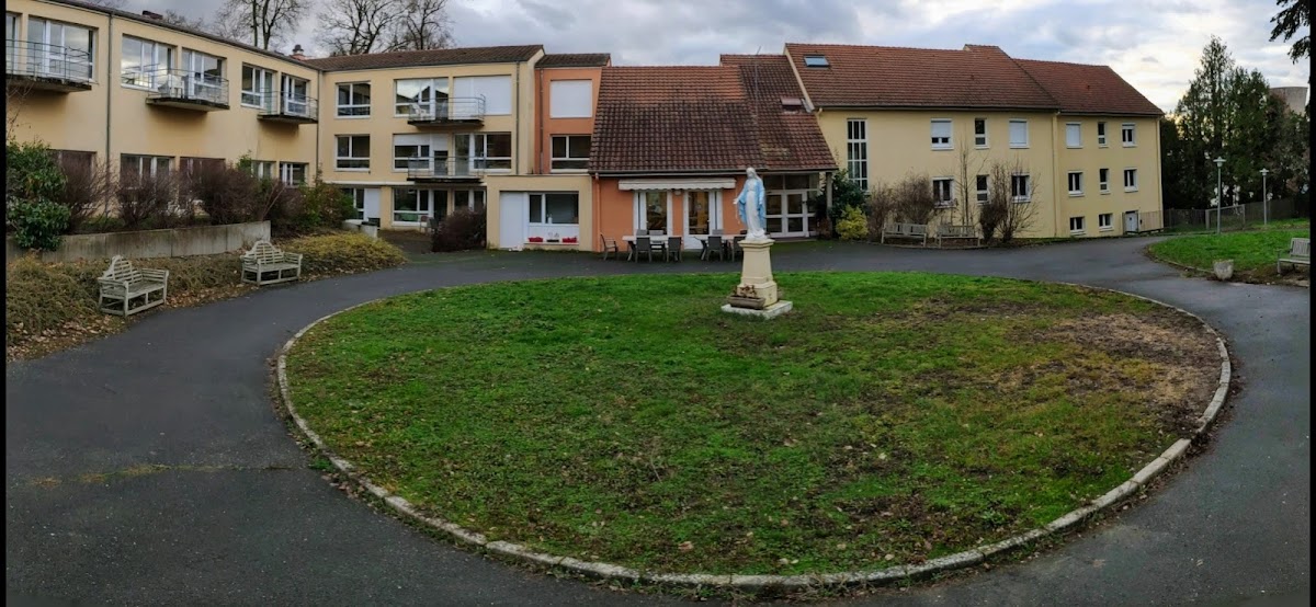 Photo de EHPAD Foyer Sainte-Marie, EHPAD à MONTCEAU LES MINES