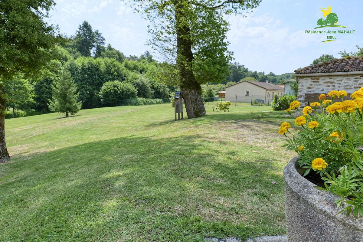 EHPAD Résidence Jean Mahaut - Photo 5 sur 5 - Environnement et extérieurs