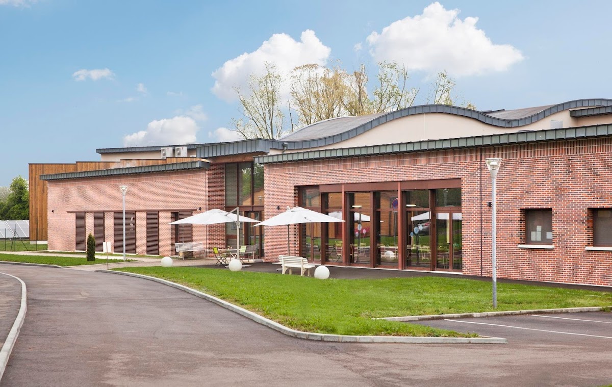 Photo de Résidence Les Deux Jardins, EHPAD à VILLEFARGEAU