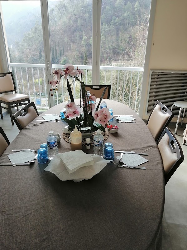 EHPAD Les Feuillantines - Photo 5 sur 5 - Environnement et extérieurs