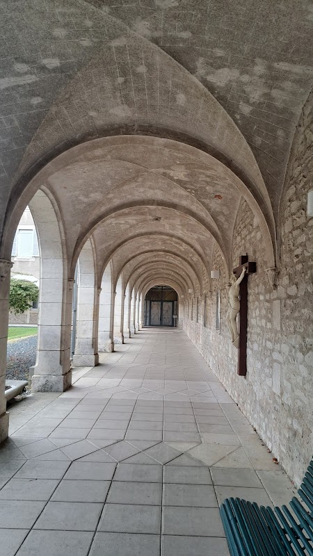 EHPAD Notre-Dame du Sacré-Coeur - Photo 4 sur 5 - Espaces de vie