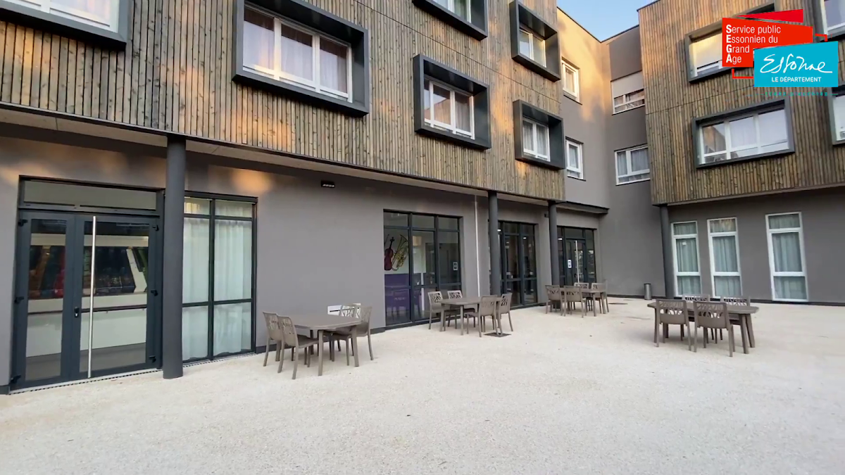 Photo de EHPAD Jean Sarran, EHPAD à DOURDAN