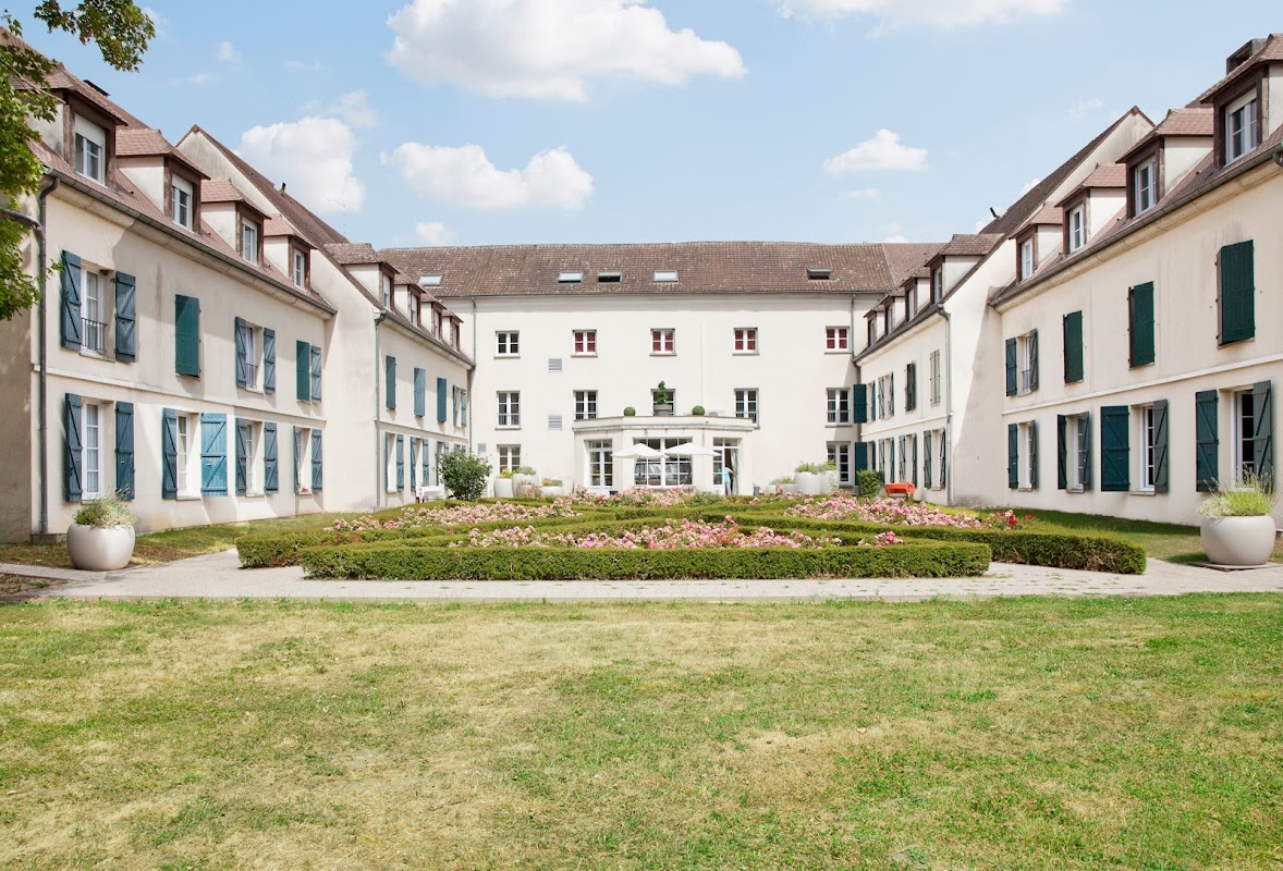 EHPAD Résidence Le château - Photo 5 sur 5 - Environnement et extérieurs
