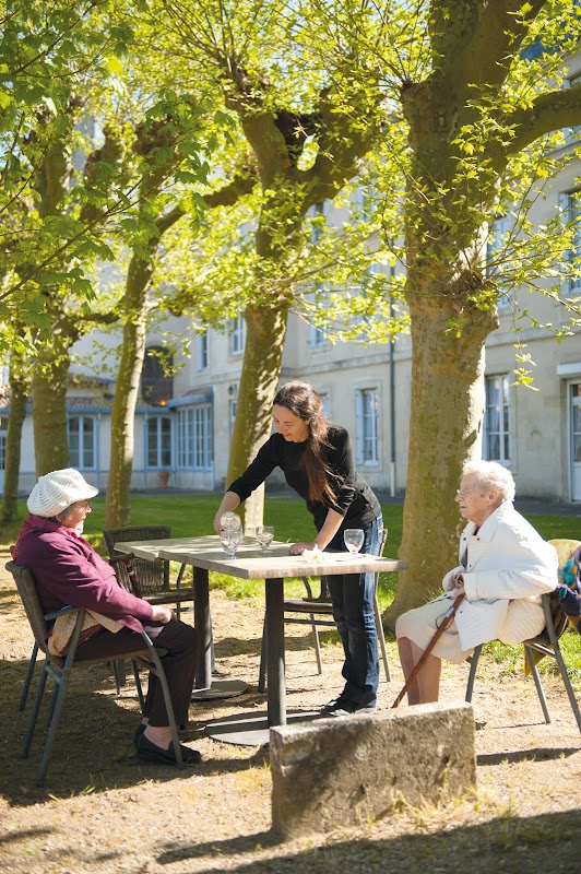 EHPAD Grand'Maison des Sacrés-Coeurs - Photo 2 sur 3 - Intérieur et espaces communs