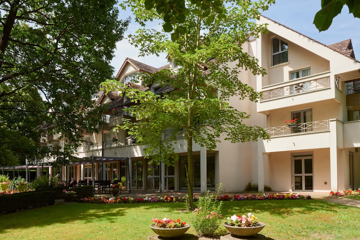 EHPAD Résidence Parc de Montfort - Photo 2 sur 5 - Intérieur et espaces communs