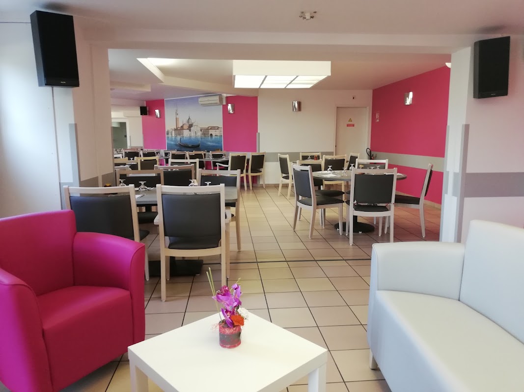 EHPAD Les Charmilles de Beaumont - Photo 5 sur 5 - Environnement et extérieurs