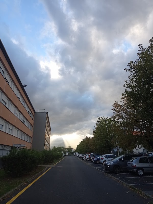 EHPAD Les Chènevis - Photo 2 sur 2 - Intérieur et espaces communs