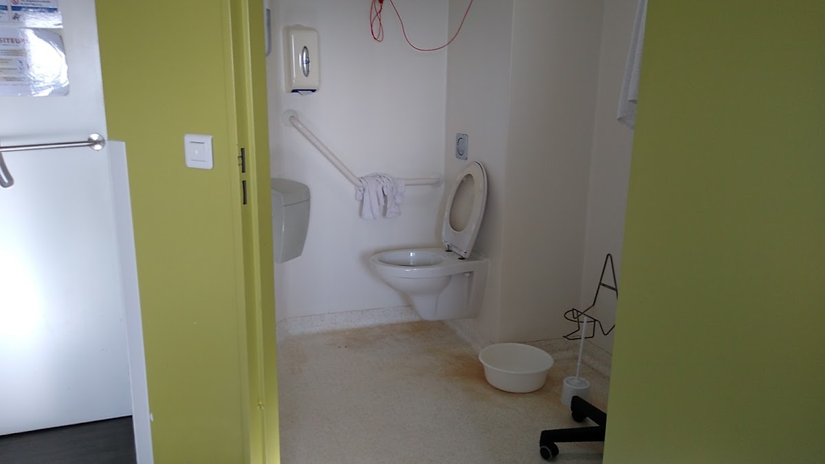 USLD du Centre hospitalier de Rochefort - Photo 3 sur 5 - Chambres et hébergement