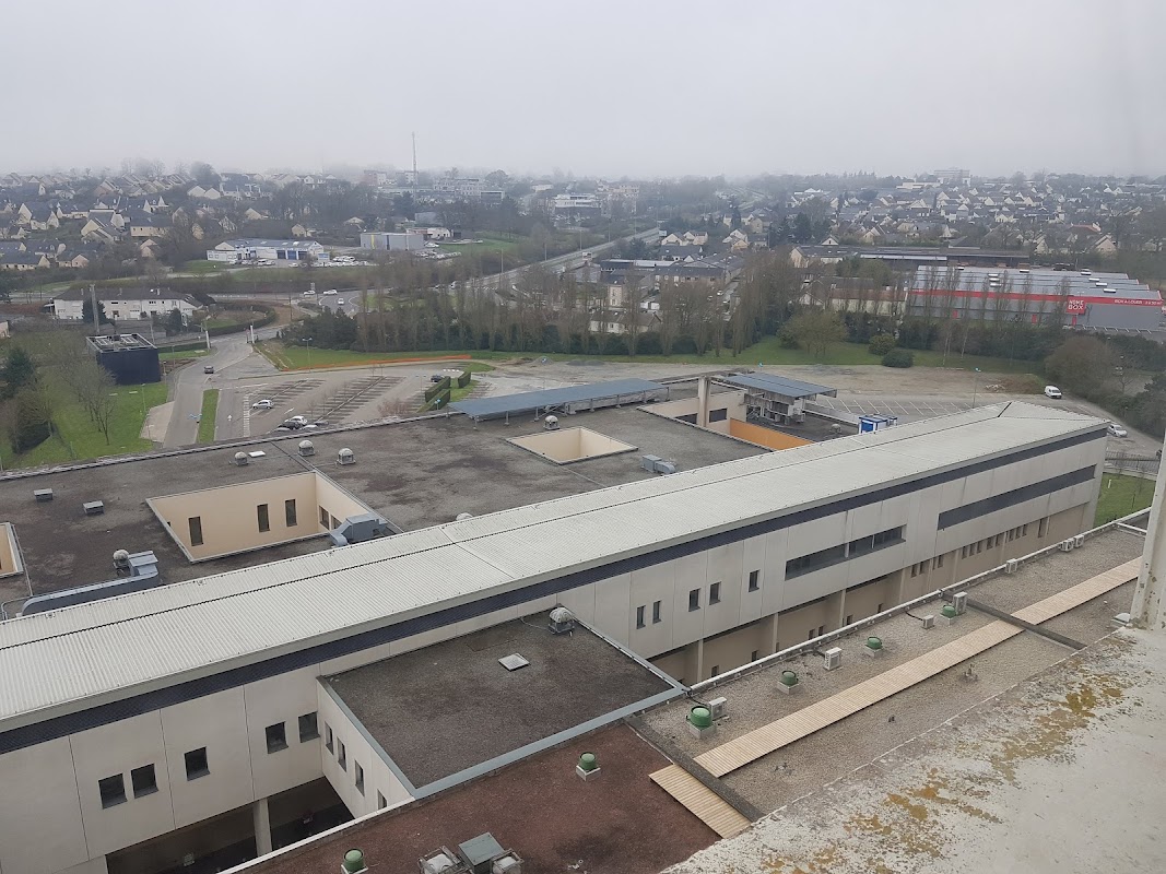 USLD du Centre hospitalier de Laval - Photo 5 sur 5 - Environnement et extérieurs