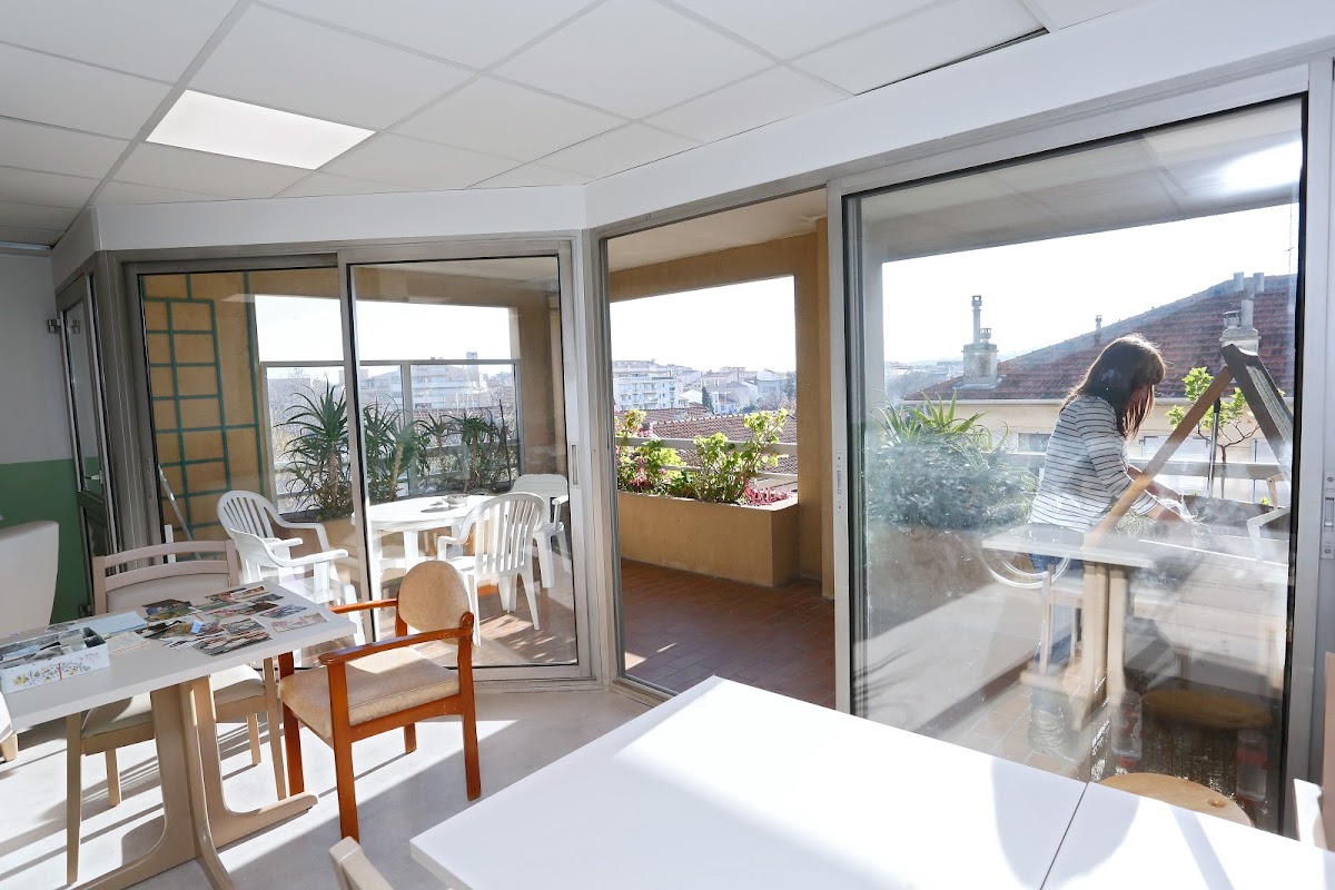 EHPAD Thiers - Photo 2 sur 3 - Intérieur et espaces communs