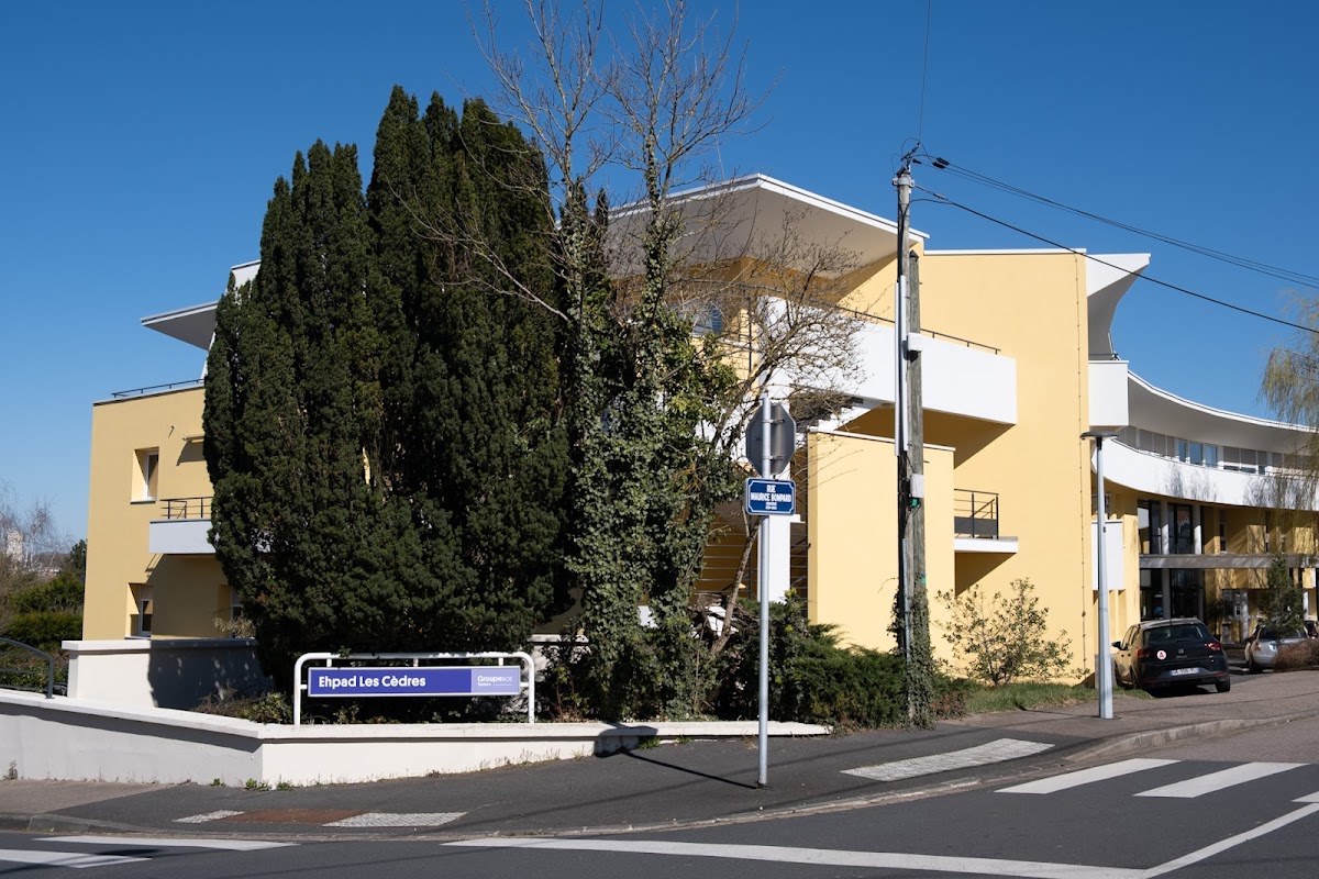 EHPAD Les cèdres - Photo 2 sur 5 - Intérieur et espaces communs