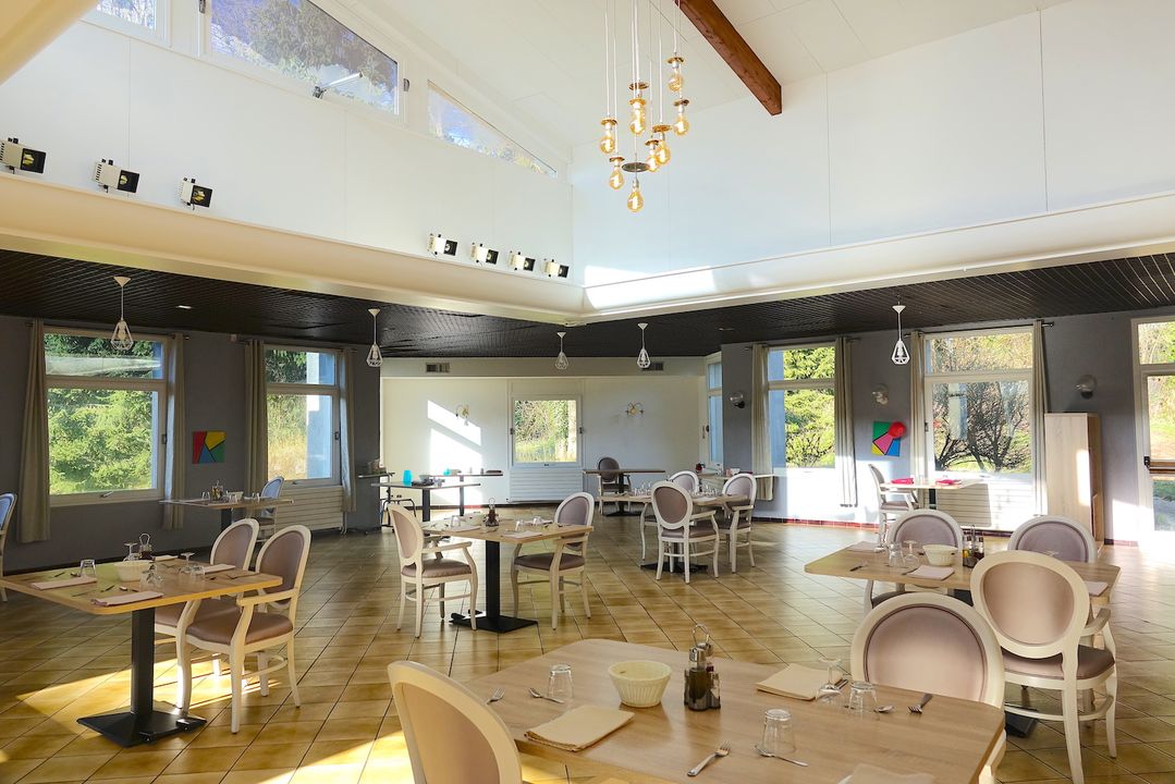 EHPAD Château du Poitou - Photo 5 sur 5 - Environnement et extérieurs