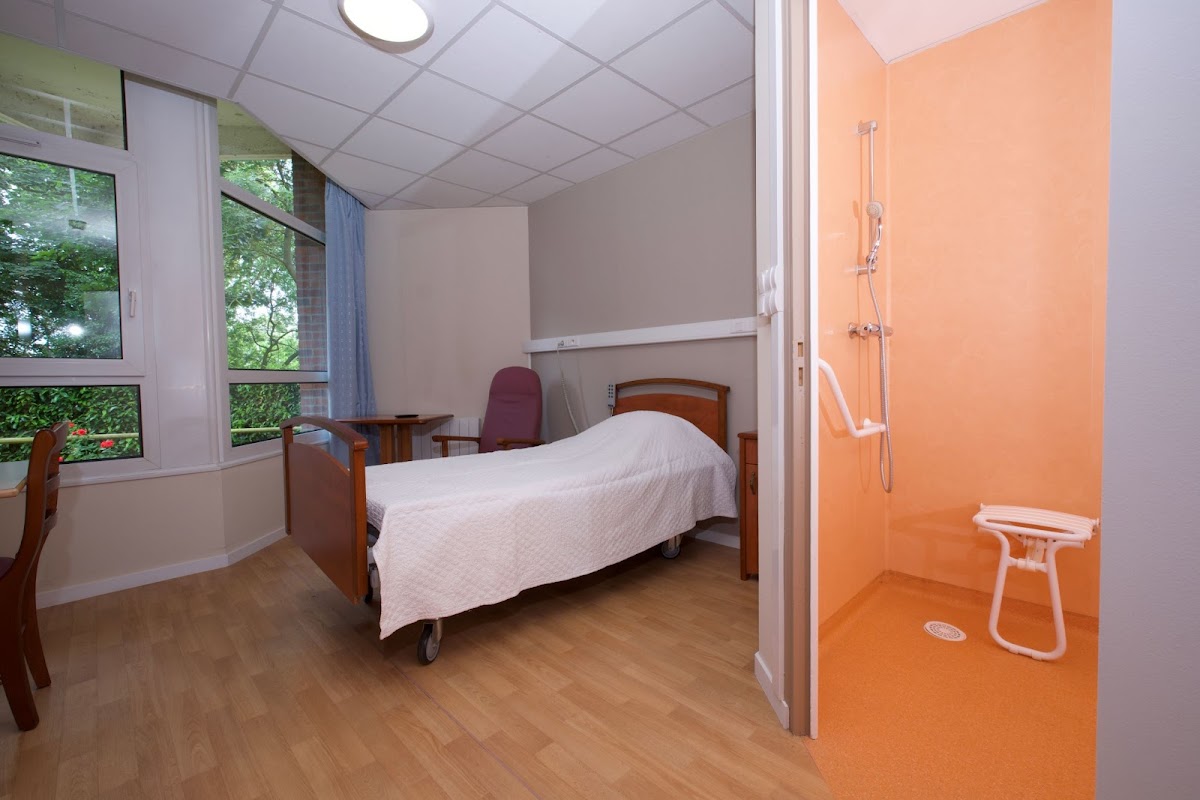 EHPAD Les Hautes Bruyères - Photo 2 sur 5 - Intérieur et espaces communs