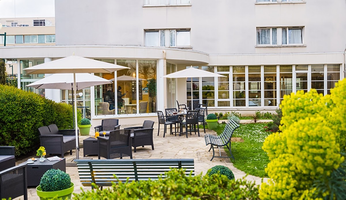 EHPAD Les Jardins d'Épinay - Photo 5 sur 5 - Environnement et extérieurs