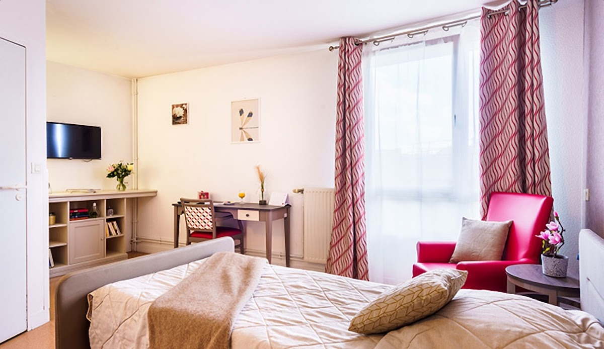 EHPAD Les Jardins d'Épinay - Photo 2 sur 5 - Intérieur et espaces communs