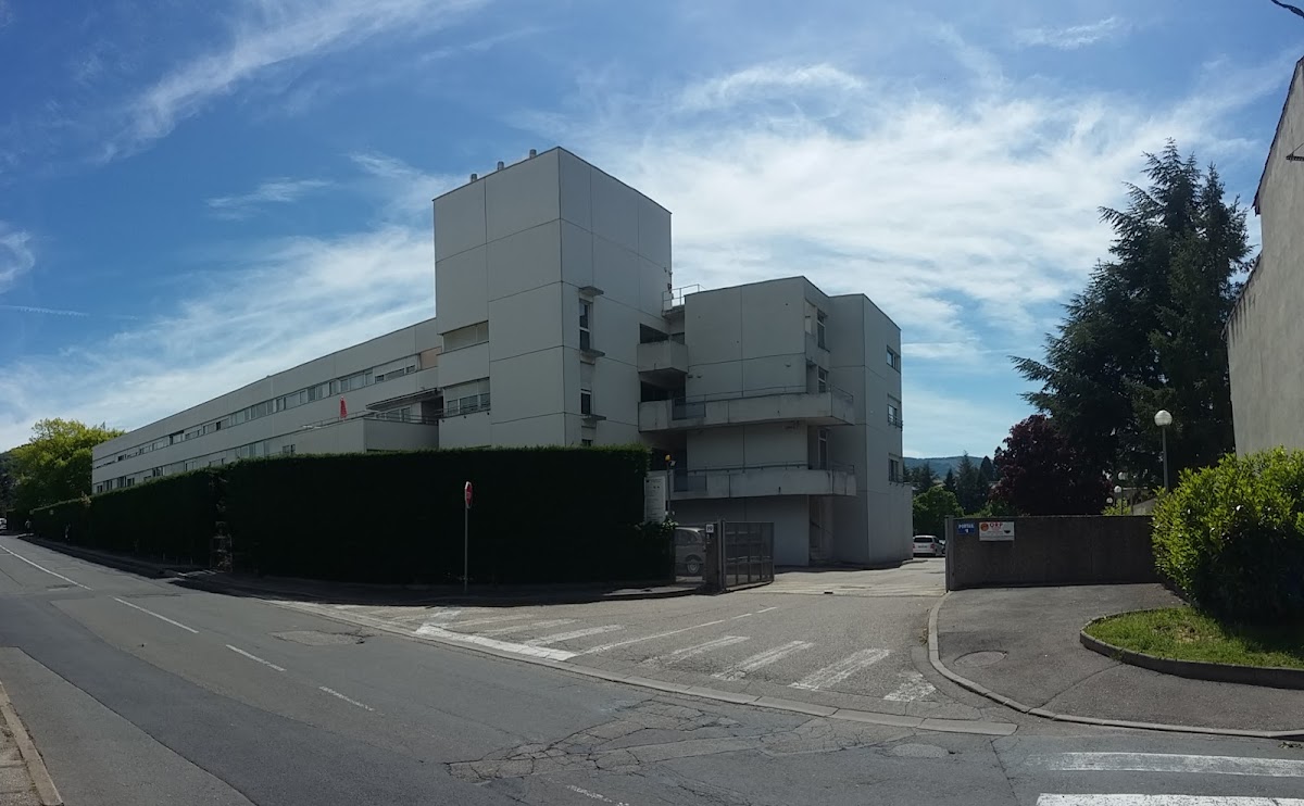 EHPAD Pays du Gier - Site Les charmilles - Photo 2 sur 5 - Intérieur et espaces communs