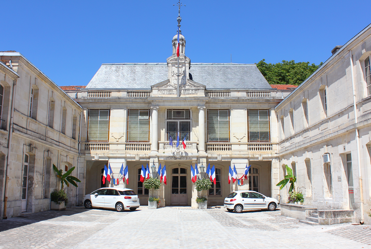 Accueil de jour Cantou Saint-Louis - Photo 2 sur 5 - Intérieur et espaces communs