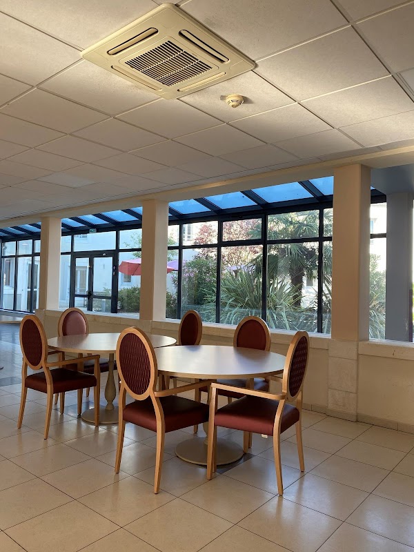 EHPAD L'Ombrière - Photo 5 sur 5 - Environnement et extérieurs