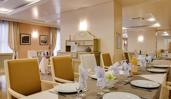 EHPAD Château de la Source - Photo 3 sur 5 - Chambres et hébergement