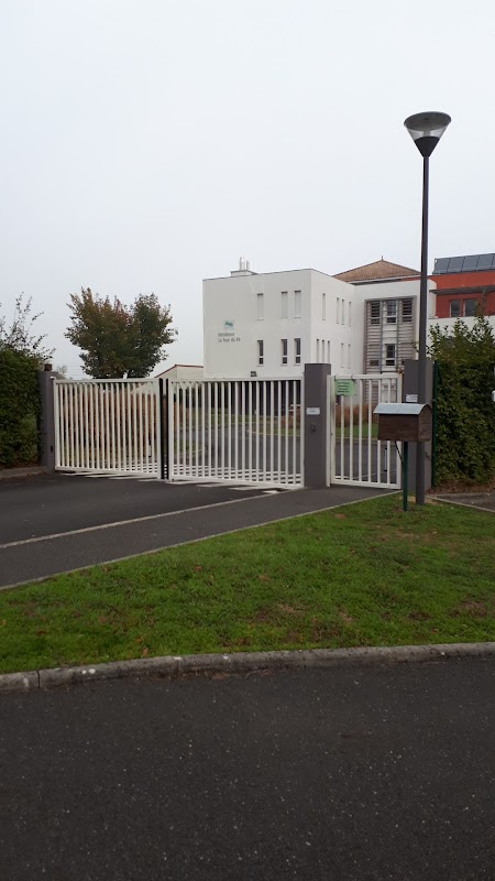 EHPAD Résidence La Tour du Pé - Photo 3 sur 3 - Chambres et hébergement