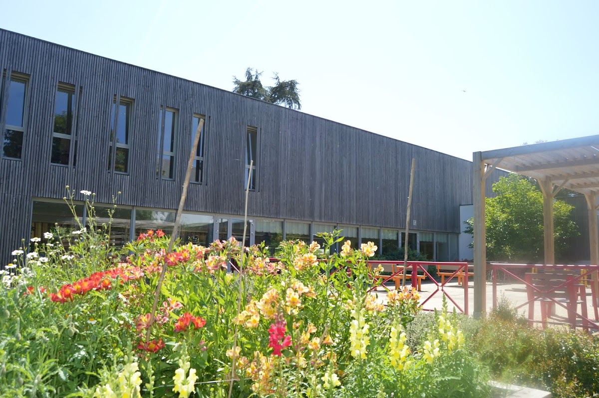 EHPAD Résidence Saint-Famille-Grillaud - Photo 2 sur 2 - Intérieur et espaces communs