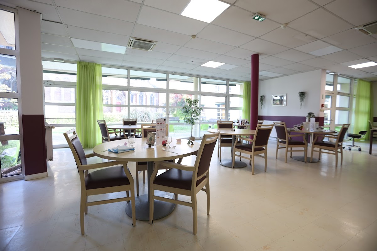 EHPAD Saint-Joseph - Photo 2 sur 5 - Intérieur et espaces communs